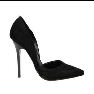 Black Suede Steve Madden Pumps